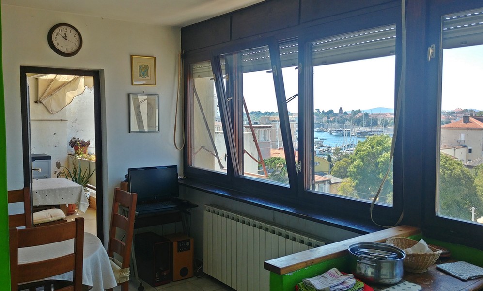 Attraktiv lägenhet med havsutsikt i Zadar.
