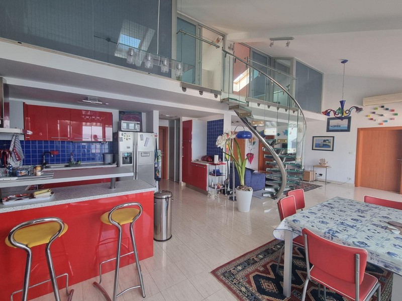 Fastighetsmäklare för Kroatien - Panorama Scouting A2571