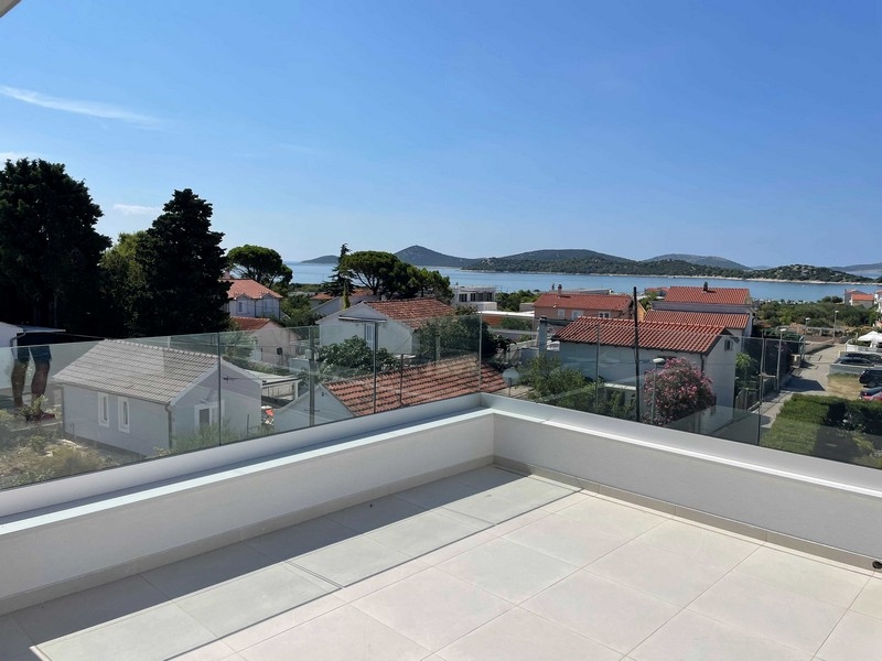 Skalstatus för lägenheter A2607 till salu i Tribunj, Kroatien.