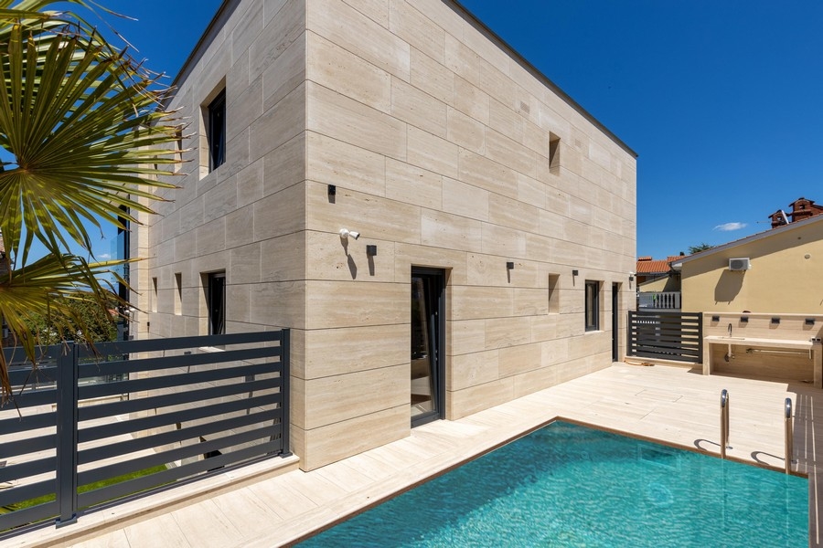 Lägenhet med havsutsikt och terrass