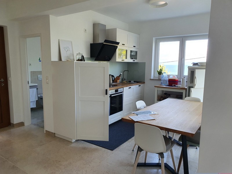 Modern lägenhet nära havet