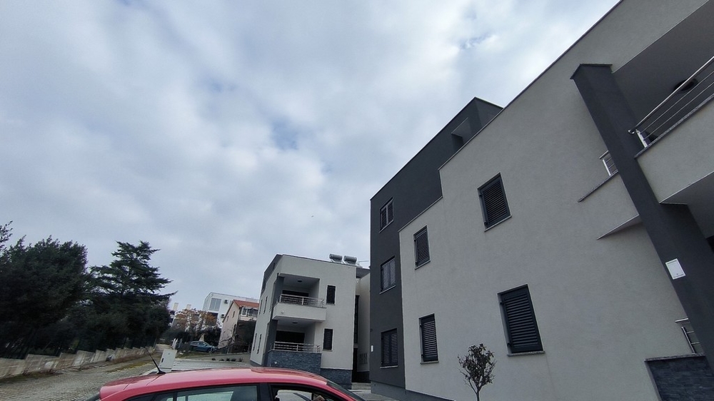 Avtryck av byggnadernas utsida.