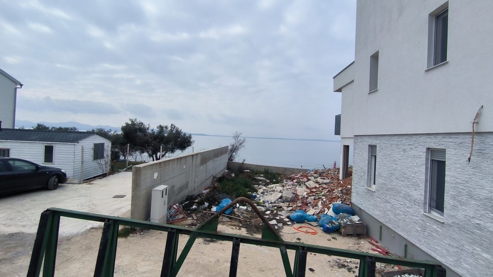 Havsutsikt från bottenvåningen.