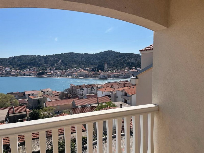 Havsutsikt från terrassen till lägenhet A2803 i Kroatien - Panorama Scouting.