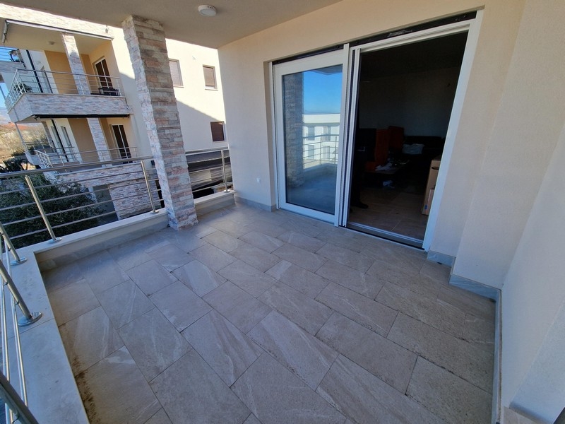 Terrass för fastighet A2834, som är till salu i Kroatien på ön Krk - Panorama Scouting.