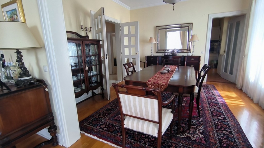 Matbordet i lägenhet A2860 i Zadar, Kroatien.