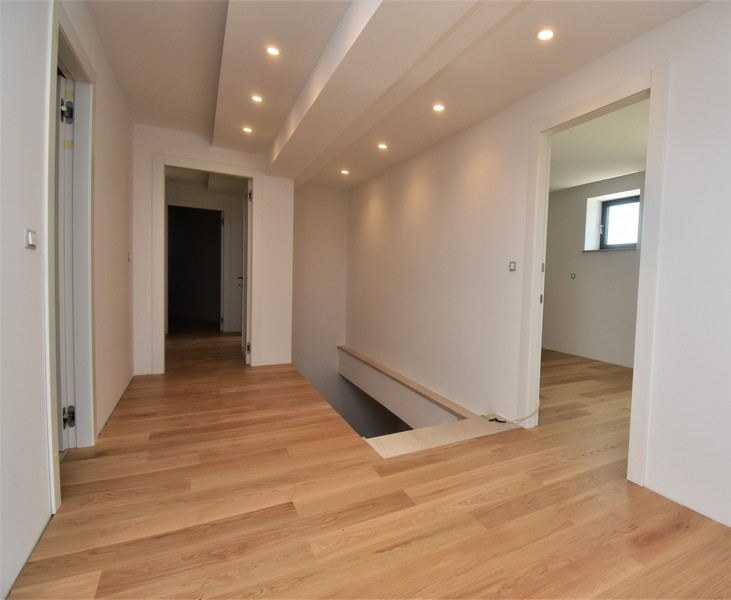 Utsikt in i korridoren på fastighet A2948, Kroatien - Panorama Scouting.