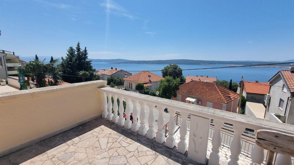 Lägenhet med vacker utsikt i centralt läge