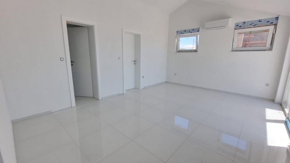 Luftkonditionerat vardagsrum på fastigheten A2962, Kroatien - Panorama Scouting.