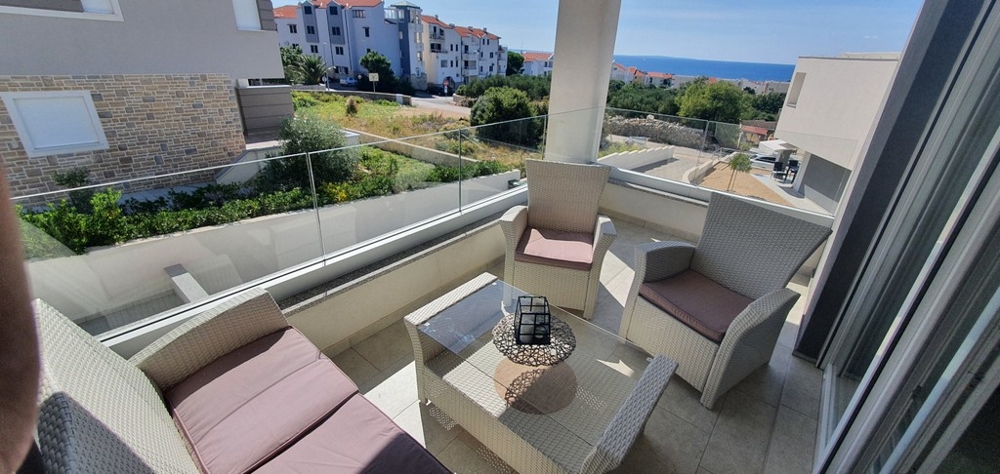 Balkong med utsikt över havet