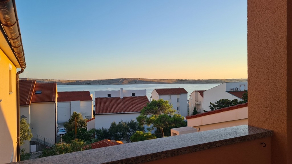 Havsutsikt från terrassen på fastighet A3004 i Kroatien - Panorama Scouting.