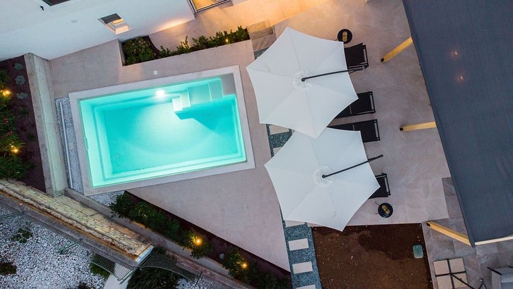 Köp en lägenhet med trädgård och pool i Kroatien - Panorama Scouting A3007.