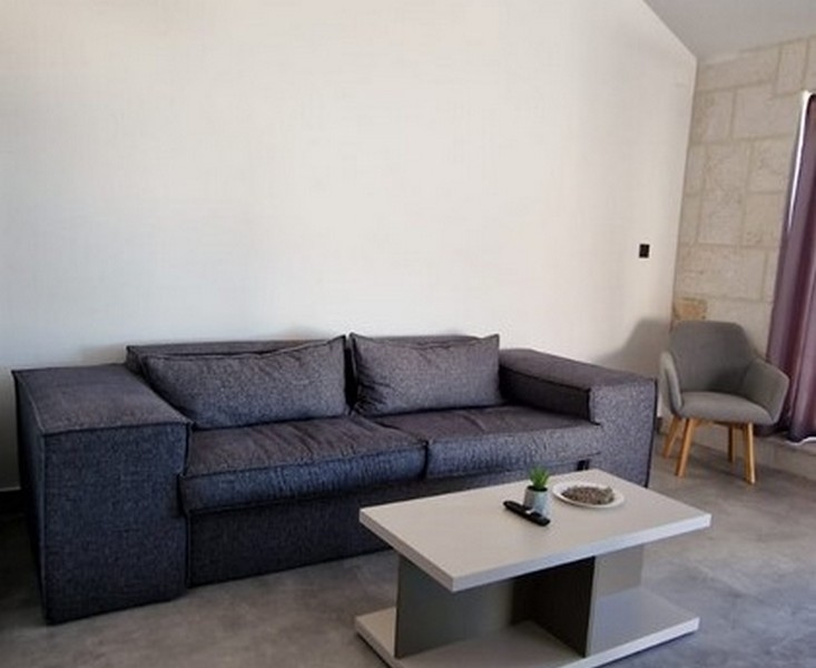 Soffa i vardagsrummet.