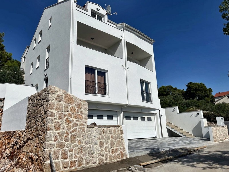 Nybyggd lägenhet i Tisno med havsutsikt, attraktiva fastigheter i Kroatien