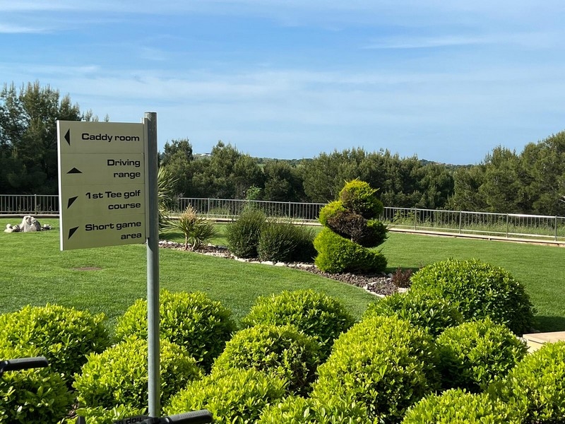 Golfbana från A3285.