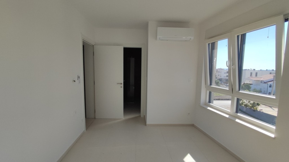 Havsutsikt från andra våningen.