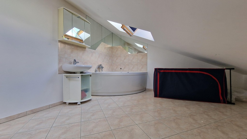 Badrum på övervåningen.