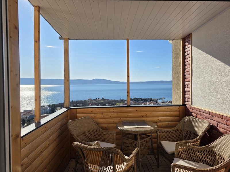 Havsutsikt från terrassen på fastighet A3552 i Novi Vinodolski - Panorama Scouting.