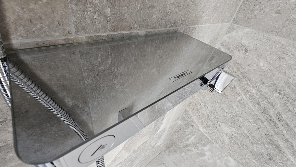 Högkvalitativa Hansgrohe duscharmaturer i det moderna badrummet