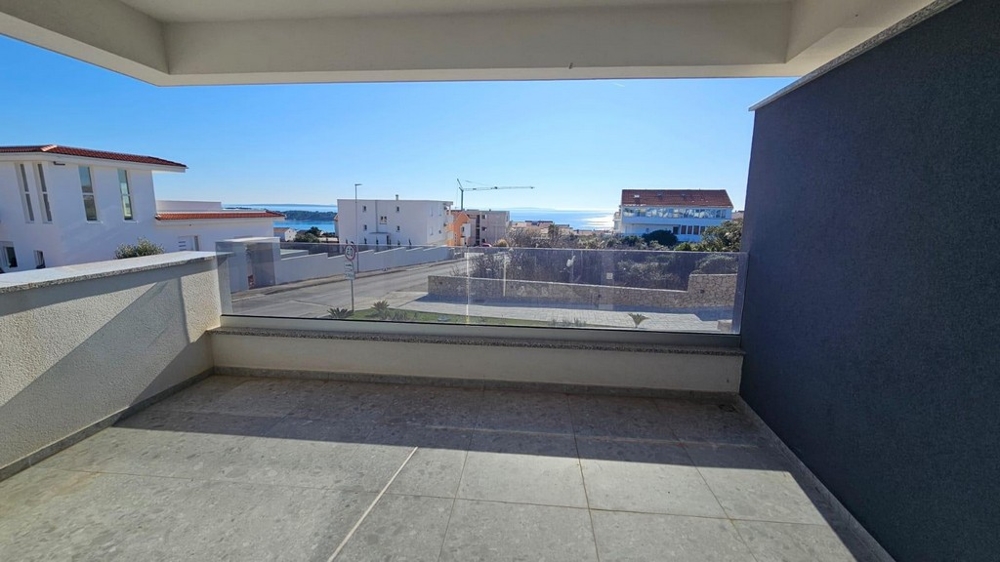 Bottenvåningslägenhet till salu i Novalja, Kroatien - Panorama Scouting.