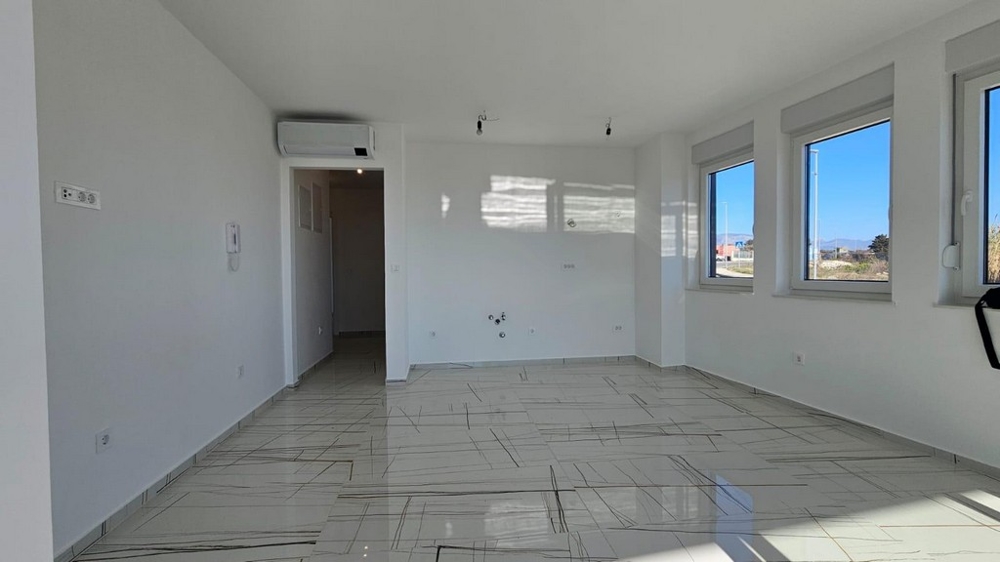 Vardagsrum med luftkonditionering i fastighet A3587.