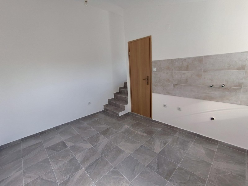 Kök med anslutningar och trappor