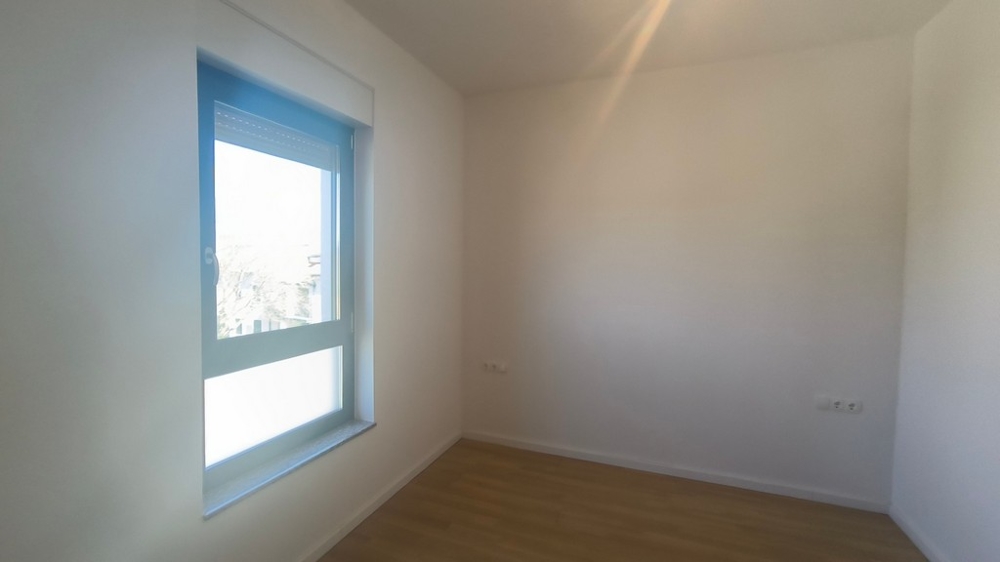 Andra sovrummet med fönster