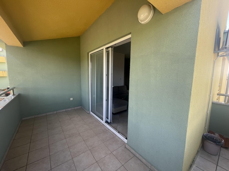 Täckt terrass på fastighet A3696 i Kroatien - Panorama Scouting.