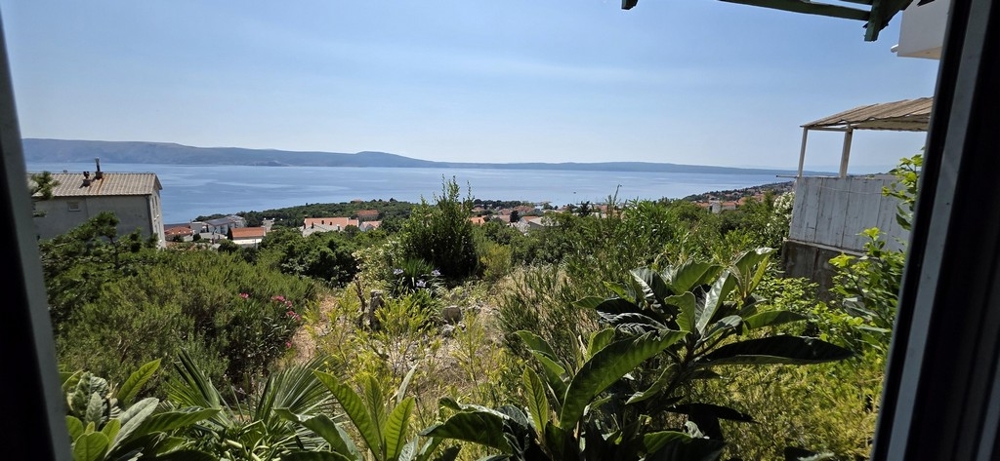 Studio med vacker havsutsikt till salu i Kroatien.
