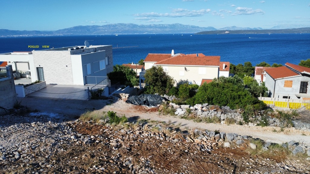 Havsutsikt över fastighet A3714 på Solta i Kroatien.