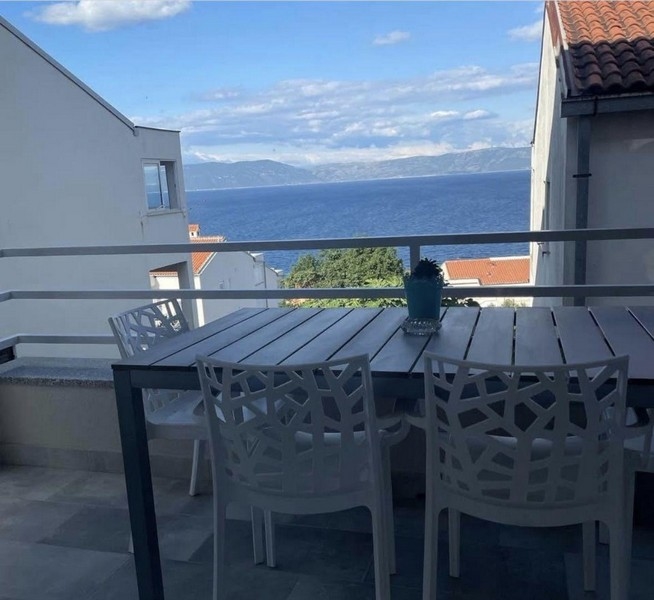 Havsutsikt över fastighet A3716 i Ravni, Istrien.