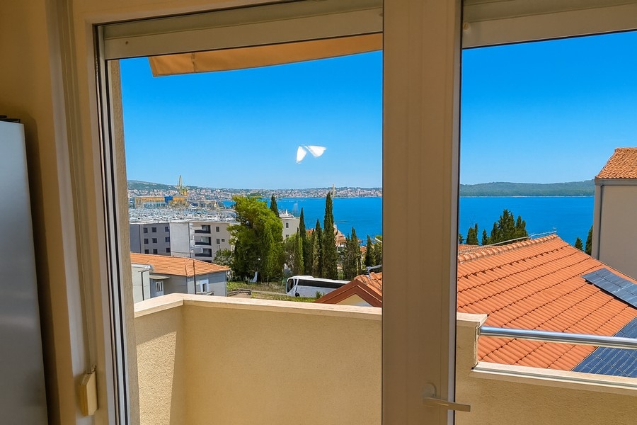 Havsutsikt från fastighet A3727 nära Trogir i Kroatien - Panorama Scouting.