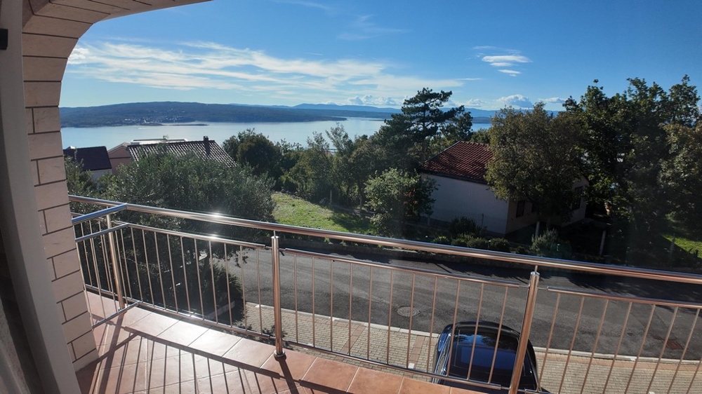 Havsutsikt över fastighet A3766 i Crikvenica, Kroatien - Panorama Scouting.