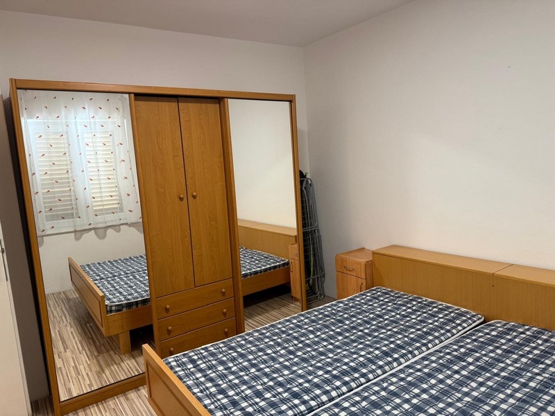 Vardagsrum med havsutsikt och tillgång till balkong