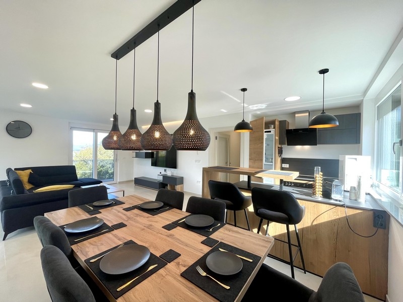 Matplats och kök av fastighet A3780.