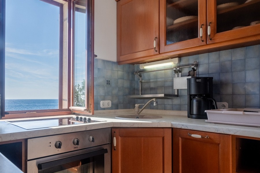 Kök med havsutsikt.