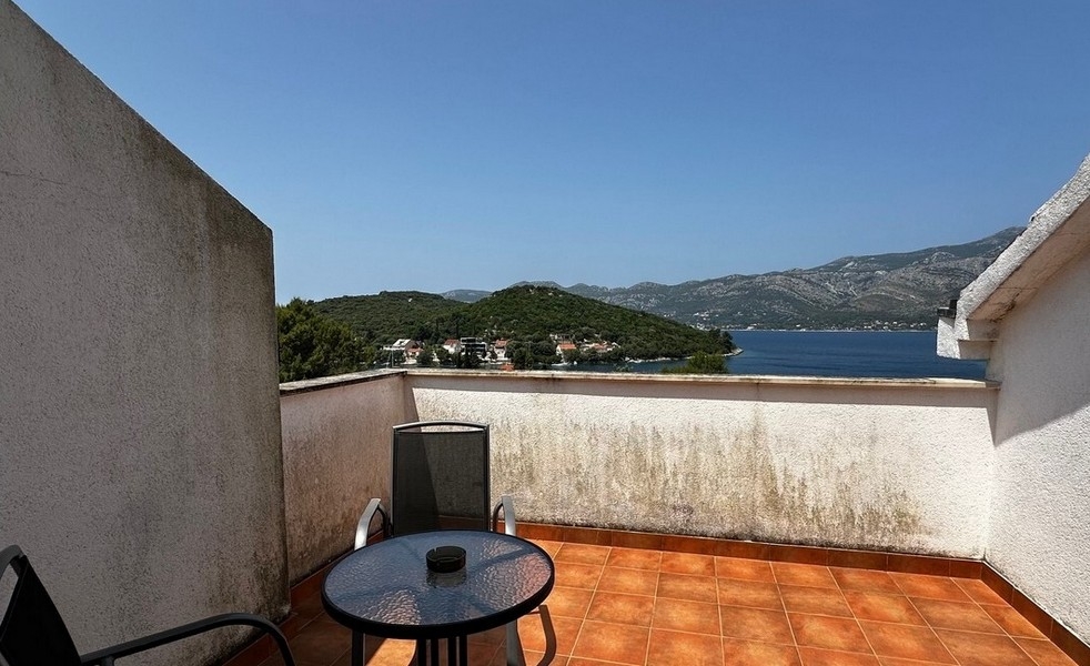 Terrass med havsutsikt