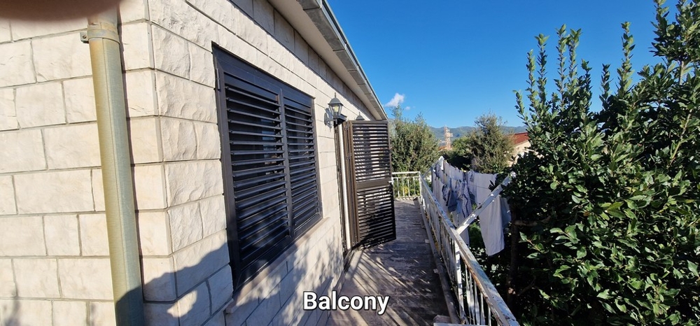 Balkong utanför området