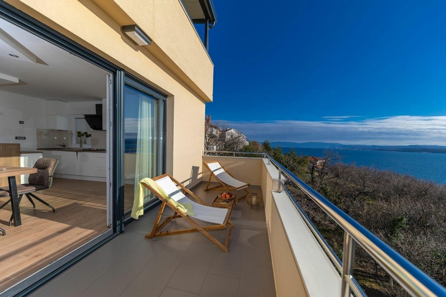 Havsutsikt lägenhet till salu i Kroatien A3821 i Jadranovo