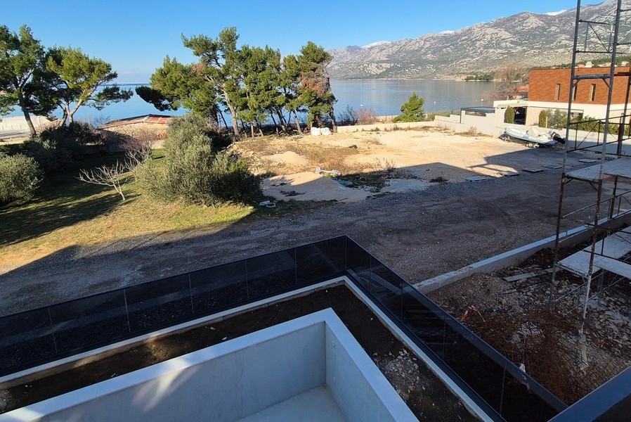 Balkong med havsutsikt - fastighet A3847 i Kroatien.