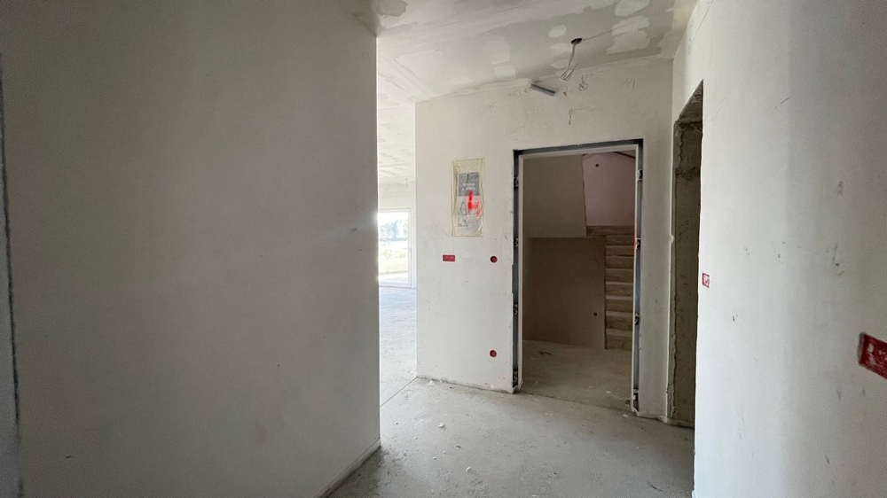 Hall med tillgång till trapphuset