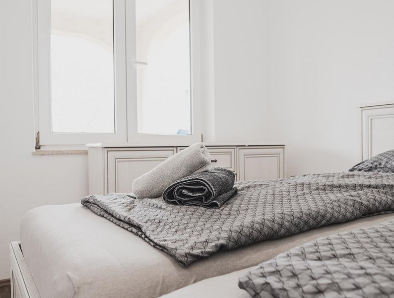 Sovrum med dubbelsäng