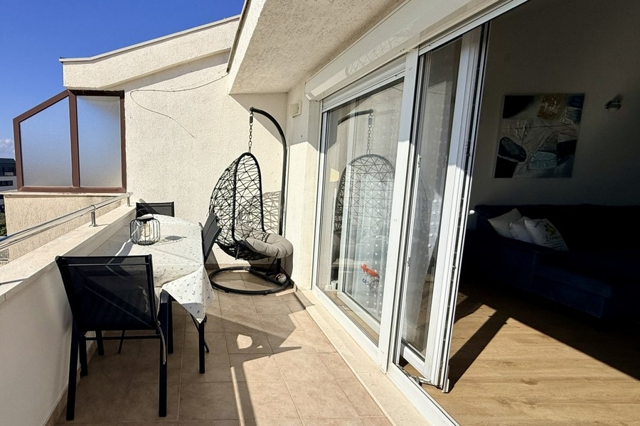 Terrass till lägenhet A3905 i Split, Dalmatien - fastighetsmäklare är Panorama Scouting.