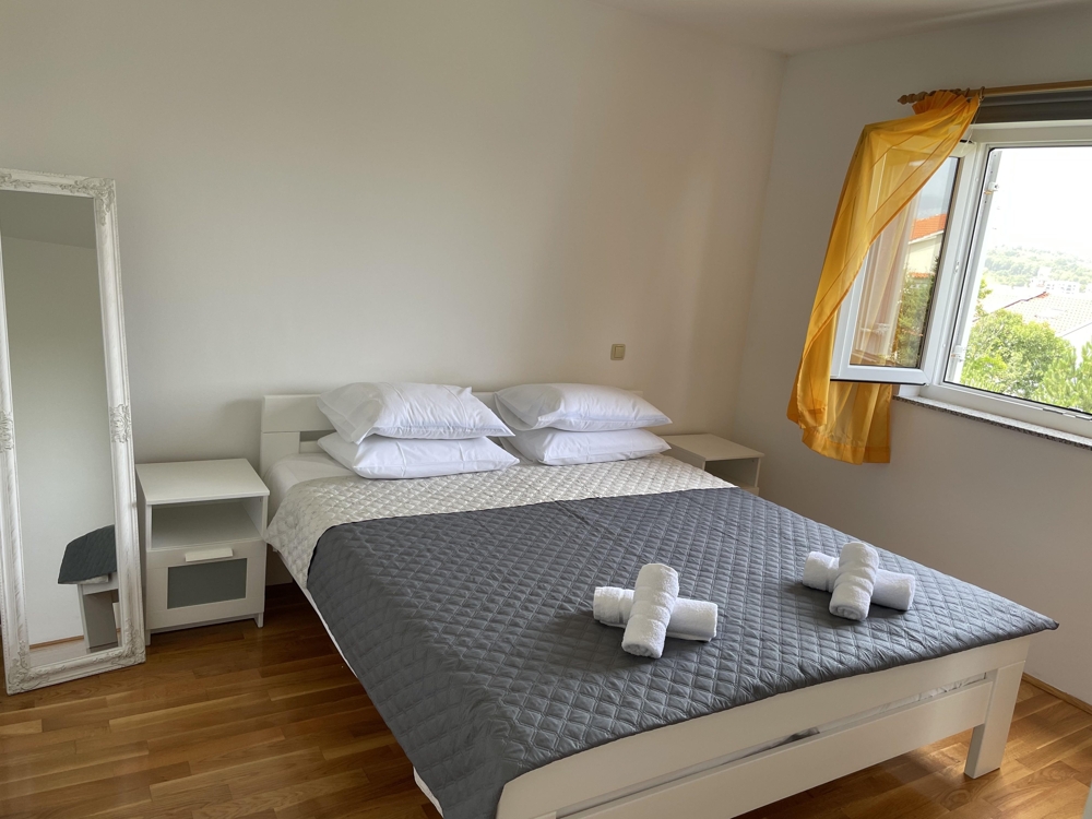 Sovrum med dubbelsäng