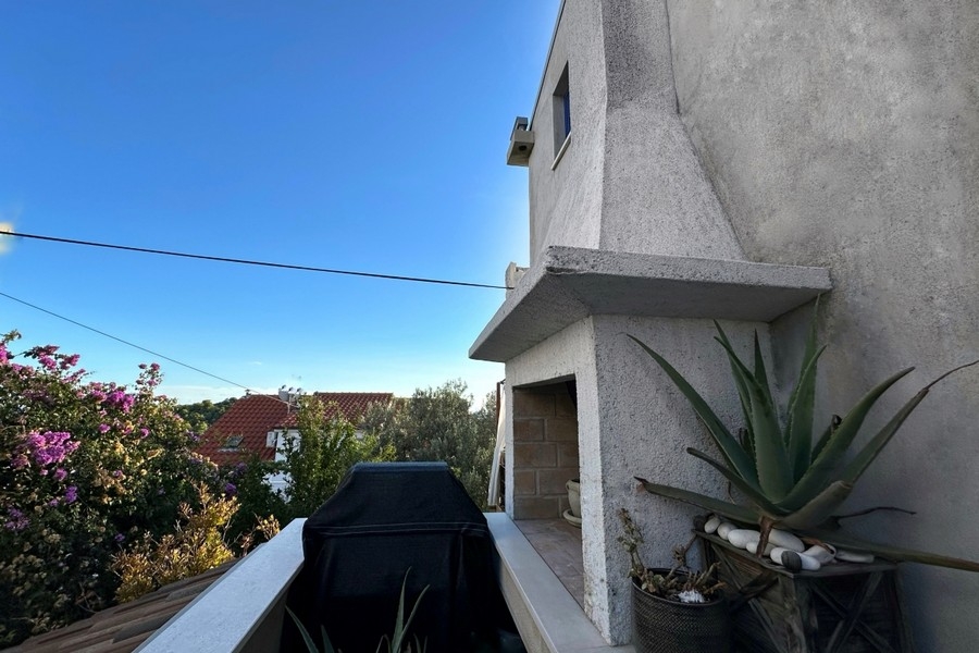 Exteriör vy av lägenheten på Hvar