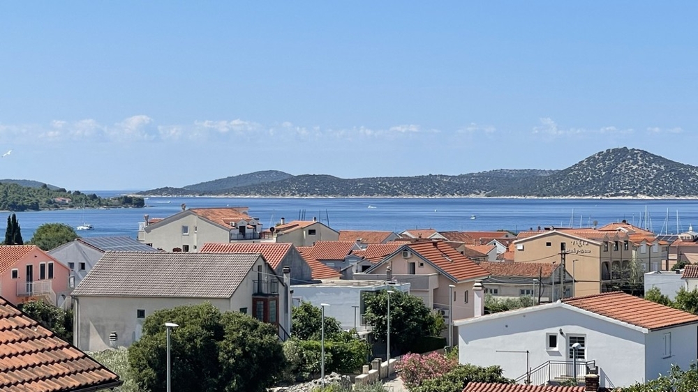 Utsikt över havet och öarna utanför Vodice