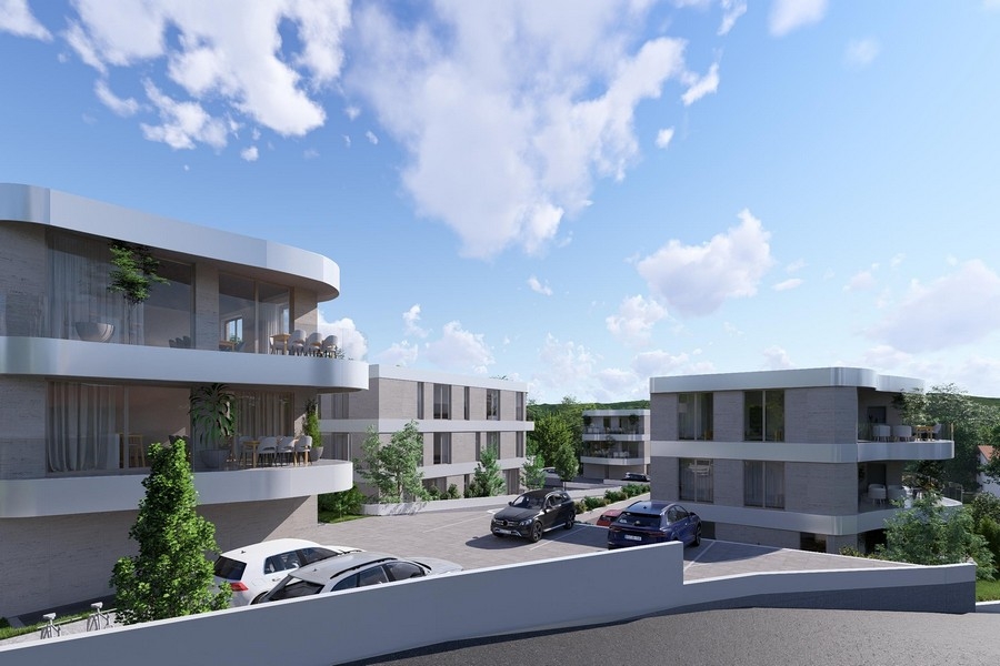 Ny byggnad i Krk, utsikt över balkongerna i bostadskomplexet