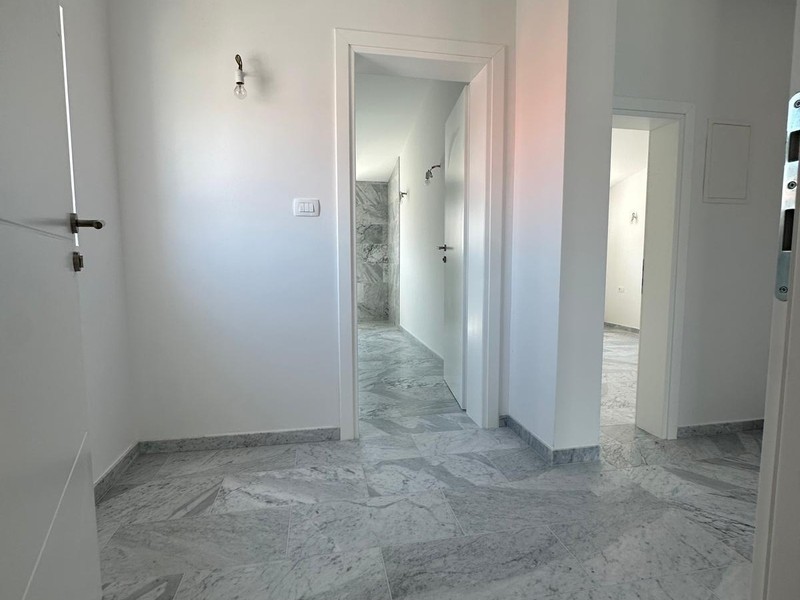 Hall med tillgång till badrum och sovrum