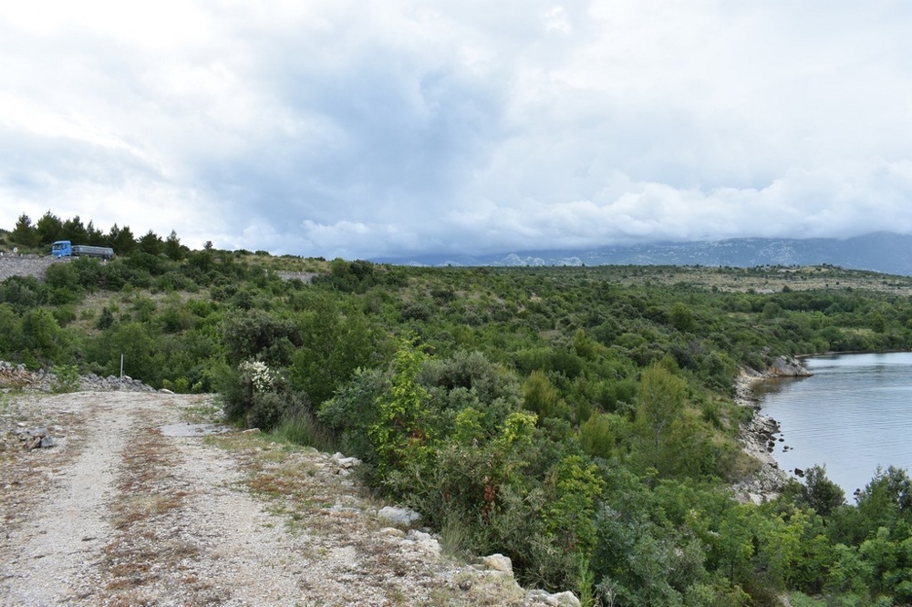 Köp en fastighet vid havet i ett lugnt läge i Kroatien - Panorama Scouting.
