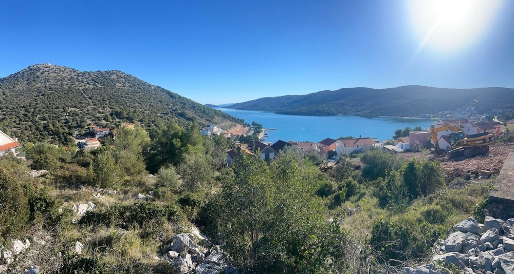 Tomt med vacker havsutsikt till salu i Kroatien - Panorama Scouting.